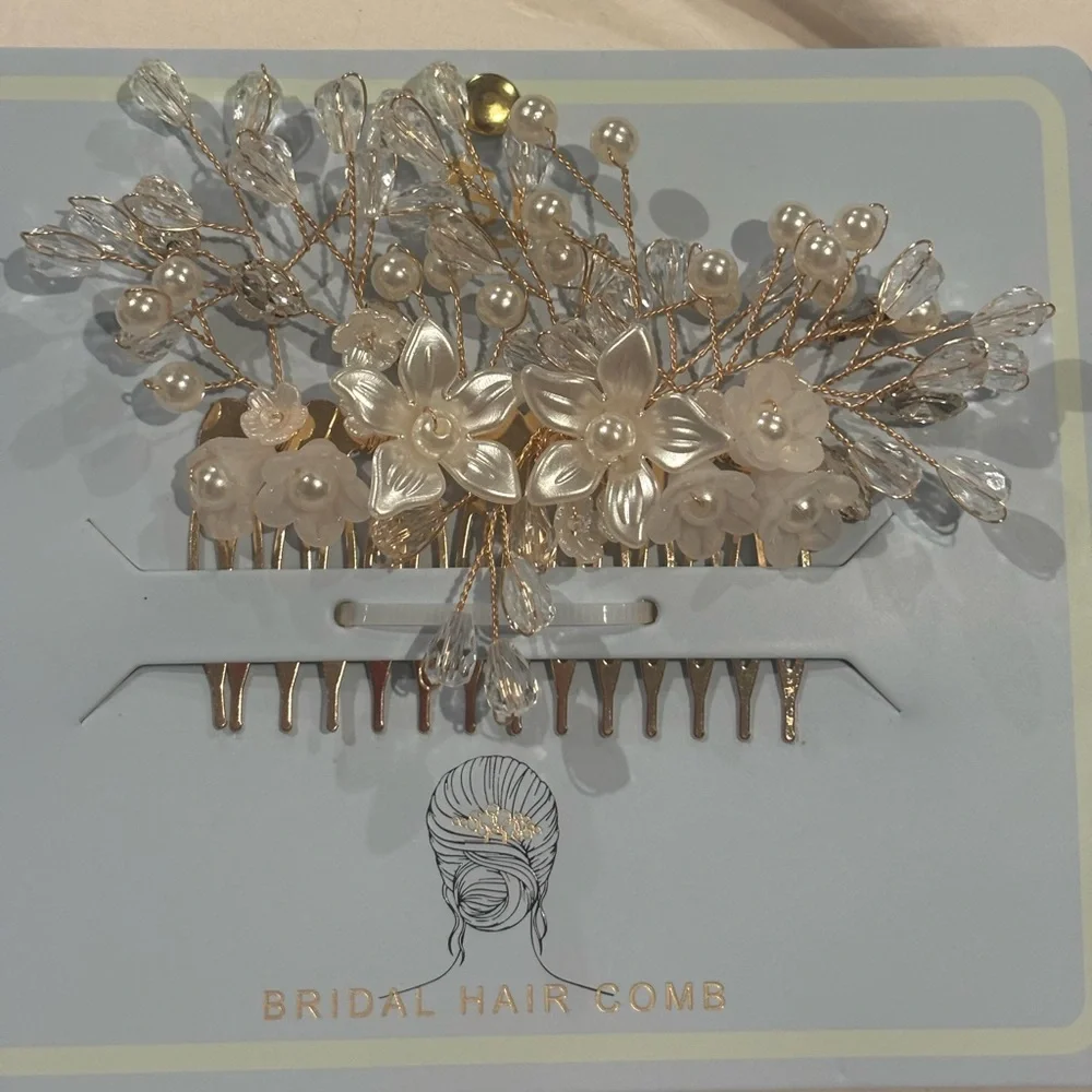 NWT Sincerely Jules Bridal Floral Pearl & Crystal Hair Comb - Gold & Ivory
